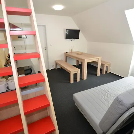 Lucie I A Apartment *
